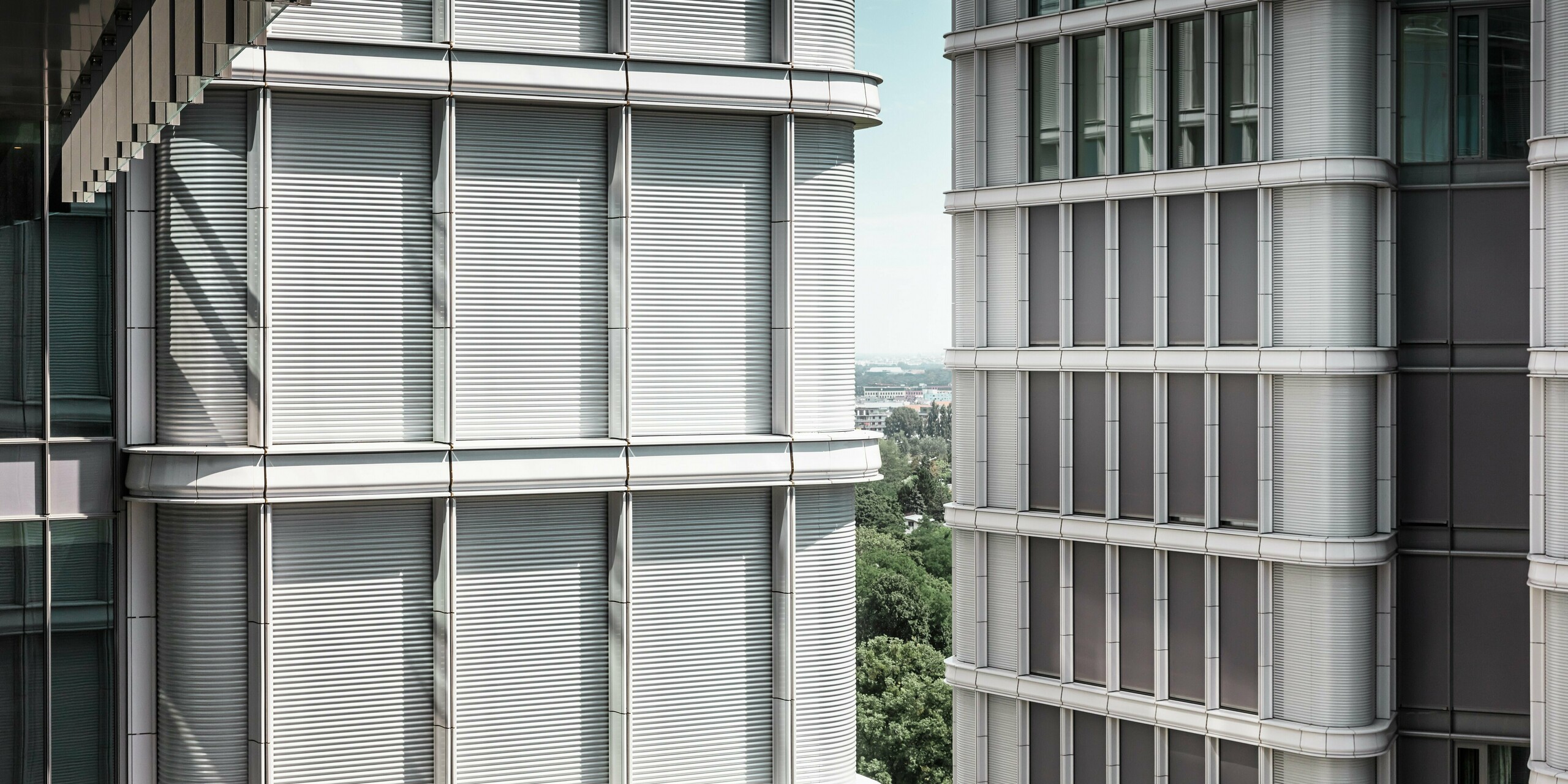 Detailansicht der PREFA Profilwelle am Belvedere Gebäude in Wien.
