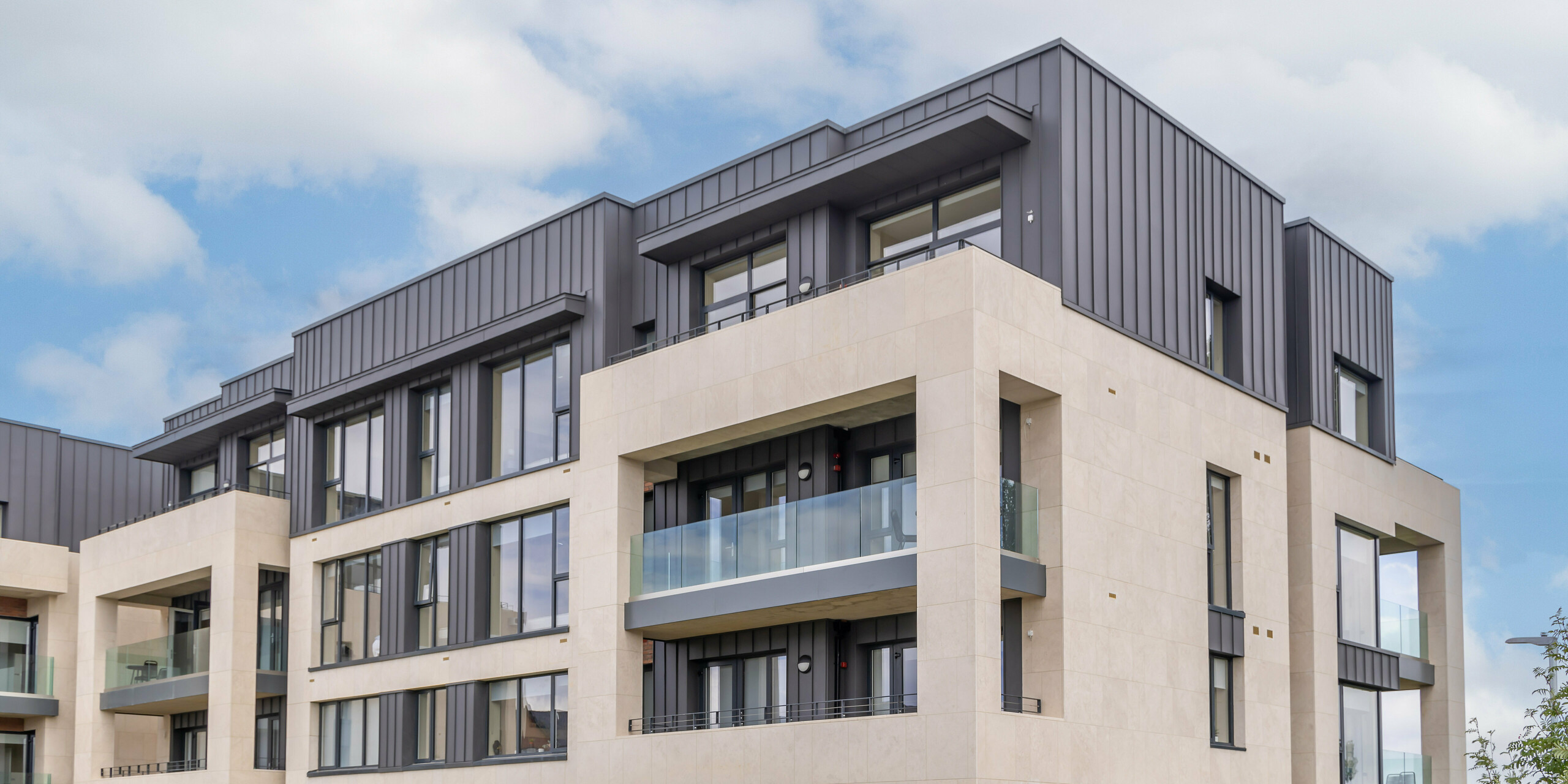 PREFALZ in P.10 Dark Grey on the façade of Oatlands Manor in South Dublin