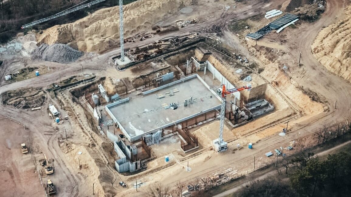 A photo of the construction site of the swimming arena in Budapest