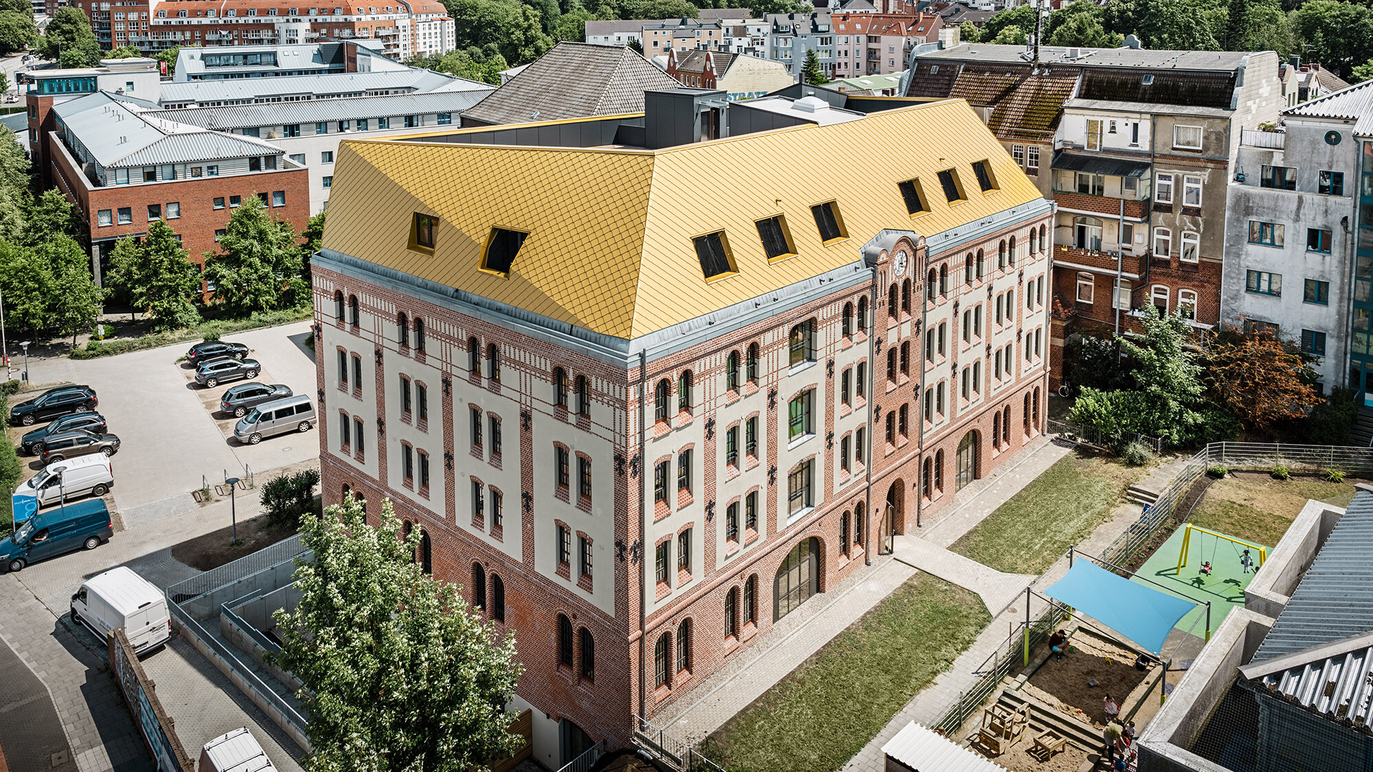 The new student residence and its built environment from a bird's eye view from the side.