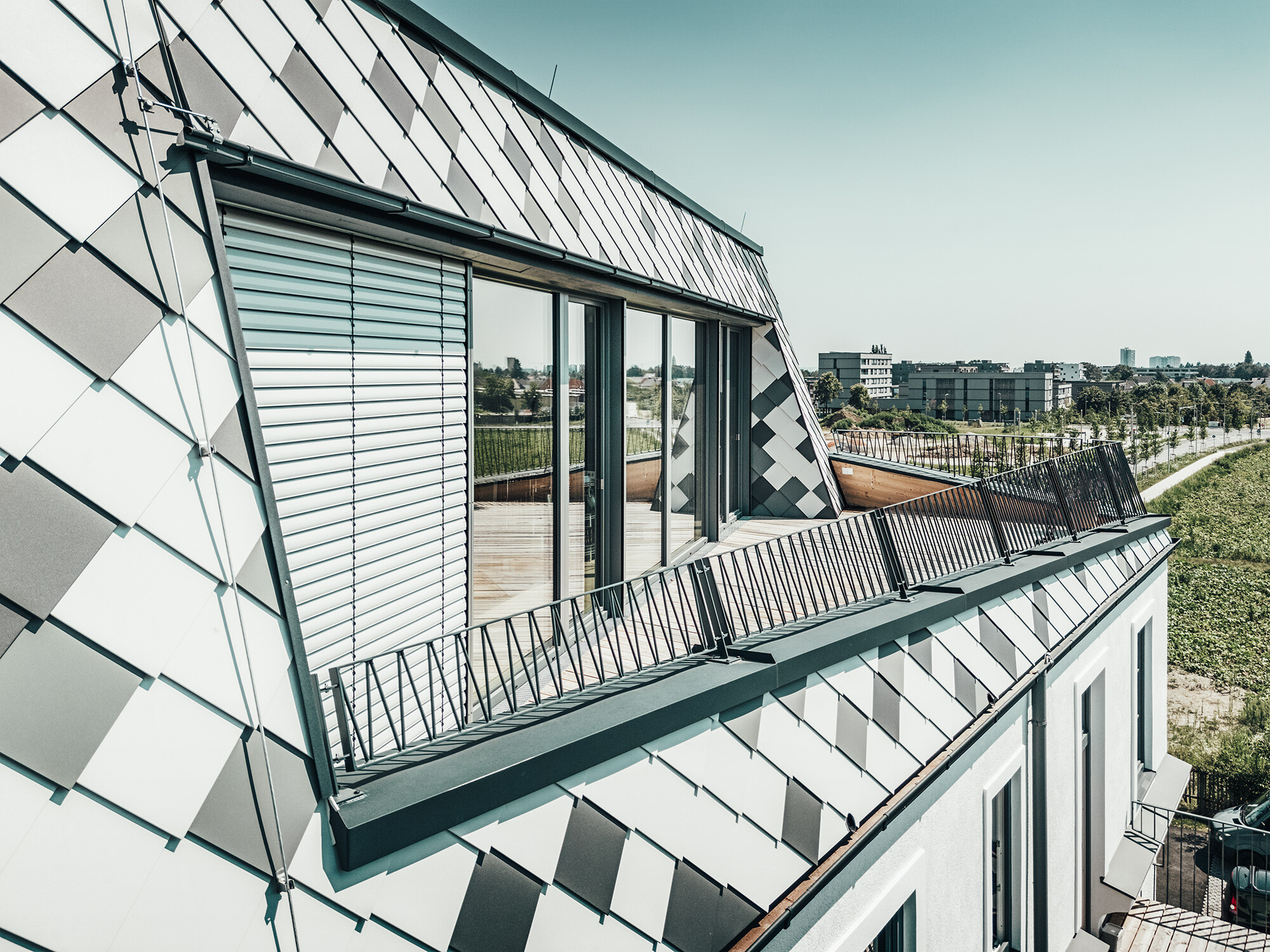 Shot from the terrace of the penthouse from the northern edge.