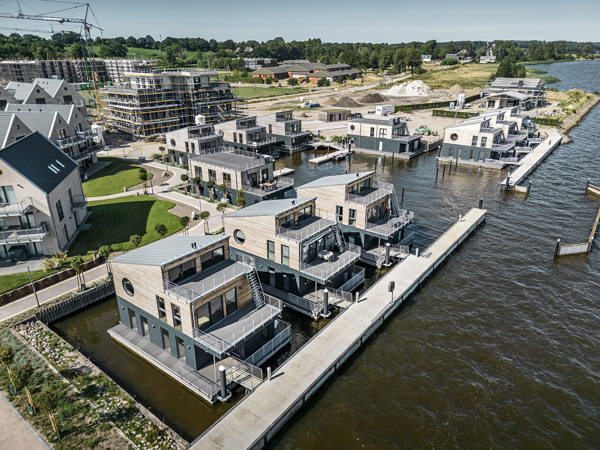 The 11 water houses with their built environment from a bird's eye view.