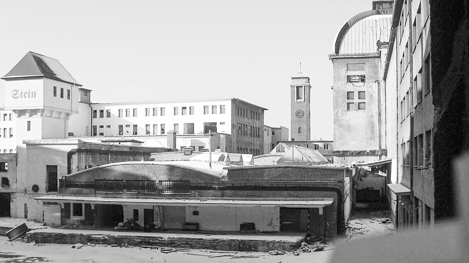 Stein brewery, Spilka building, historical cupola, 2010, copper roof, run-down, in need of renovation, KPU Bratislava